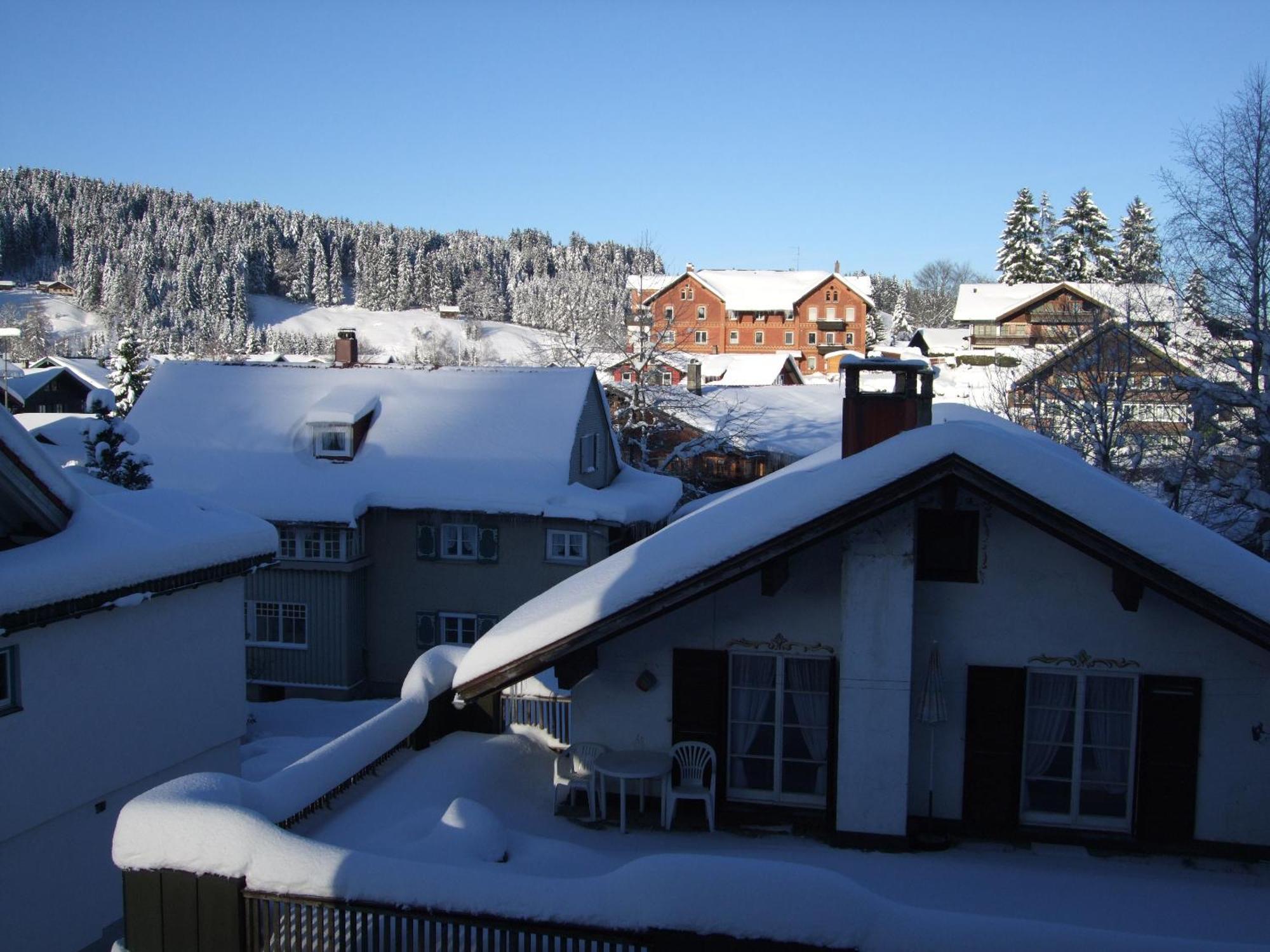 Allgaeu Vibes - Fusslaeufige Erreichbarkeit Vom Bahnhof, Mit Aussicht, Wettergeschuetzter Balkon Oberstaufen Exterior foto